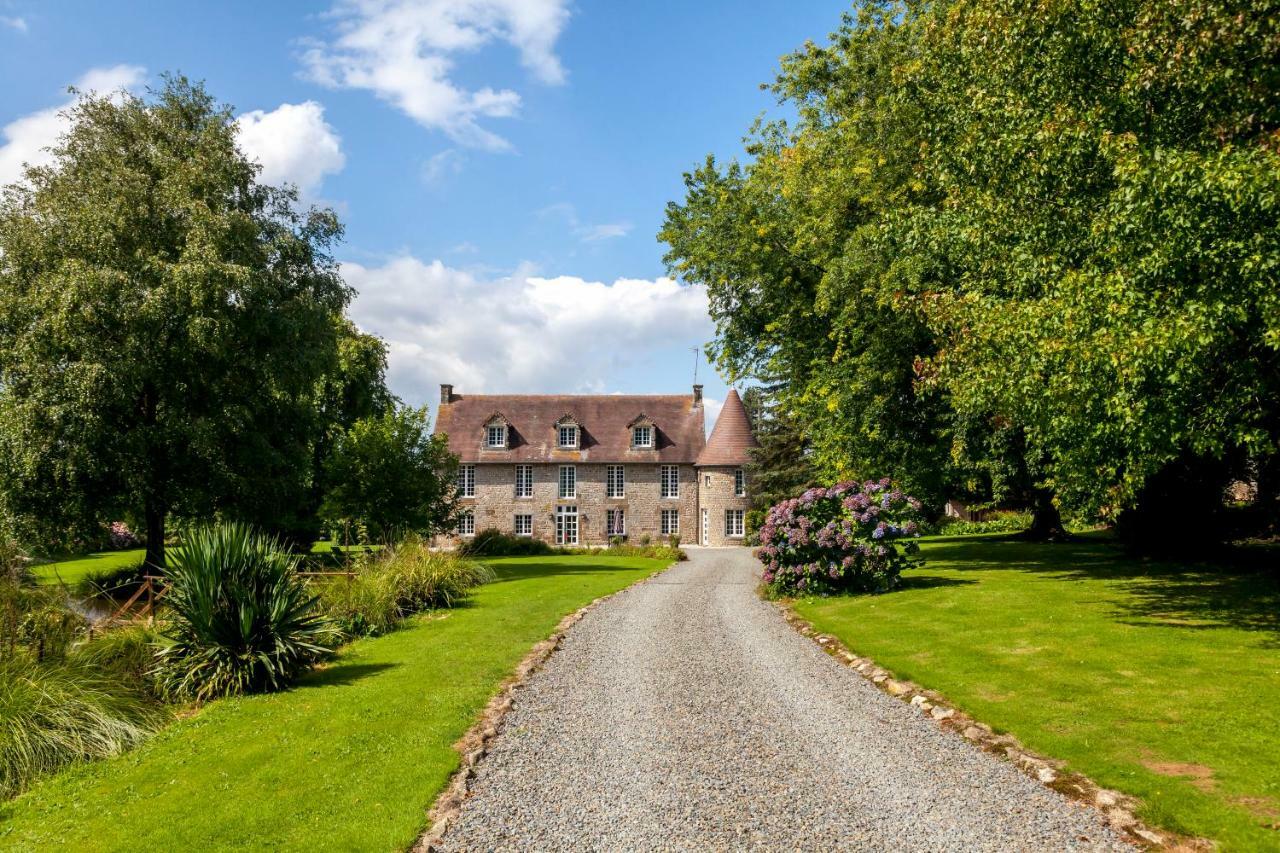 Manoir De La Porte Hotel Sainte-Pience Exterior foto
